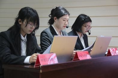 b50418a529729141ef8d3dab40f843f9