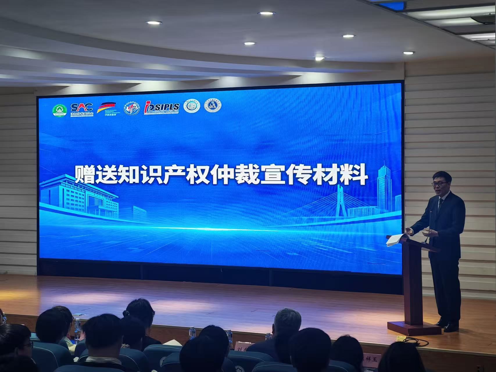 7353e69c1a07955cf2a5a67f8a961f75